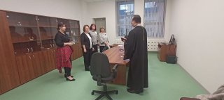 Выступление священника и освящение корпуса в МБОУ СОШ №8 г. Балашиха — фото 3