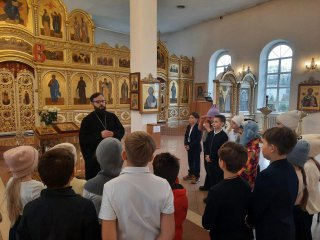 Экскурсия для учащихся гимназии в Казанском храме Павловского Посада — фото 5
