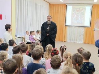 Посещение настоятелем Екатерининского храма города Балашиха МБОУ №25