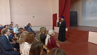 Участие настоятеля в акции по сдаче ОГЭ и ЕГЭ в МОУ «Гимназия» города Павловский Посад