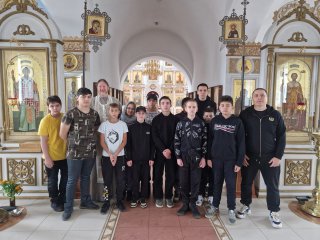 Экскурсия для учащихся МБОУ "СОШ №1" в Успенском храме деревни Войново-Гора — фото 2