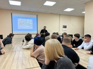 Беседа со священником в Балашихинском отделении Ногинского колледжа — фото 2