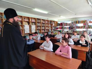 Беседа о православной книге в школе-интернате города Павловский Посад
