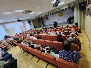 Посещение настоятелем Детской школы искусств им. А.П.Бородина в деревне Давыдово