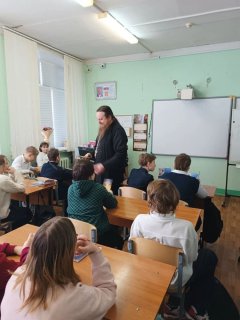 Беседа о духовно-нравственных ценностях в лицее №1 города Павловский Посад — фото 2