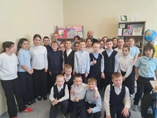 Встреча со священником в МОУ СОШ №10 г. Павловский Посад — фото 2
